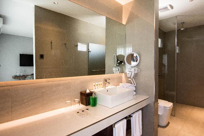 Imagen de la habitación del Hotel Pinnacle Boracay. Foto 13