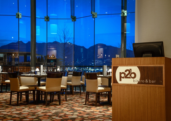 Imagen del bar/restaurante del Hotel Pinnacle Harbourfront. Foto 6