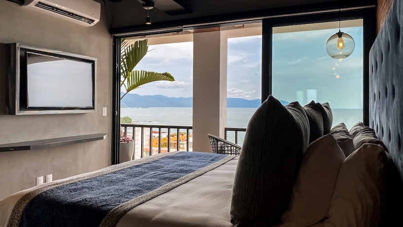 Imagen de la habitación del Hotel Pinnacle Resorts 179 - Adults Only. Foto 11