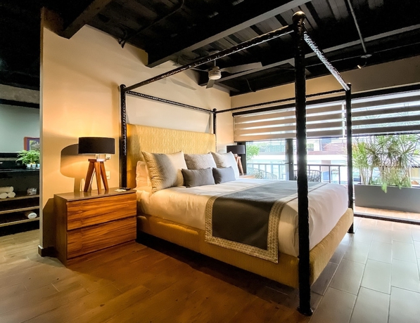 Imagen de la habitación del Hotel Pinnacle Resorts 179 - Adults Only. Foto 15