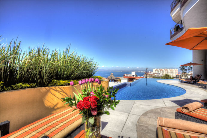 Imagen de los exteriores del Hotel Pinnacle Resorts 180. Foto 7