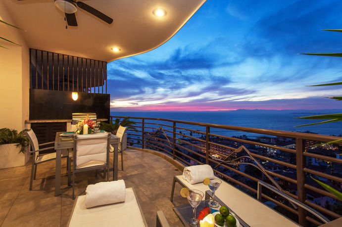 Imagen de los exteriores del Hotel Pinnacle Resorts 180. Foto 10