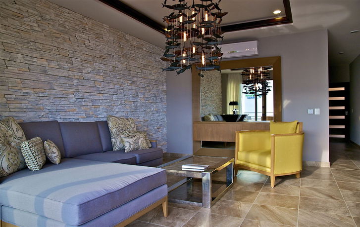 Imagen de los interiores del Hotel Pinnacle Resorts 220. Foto 9