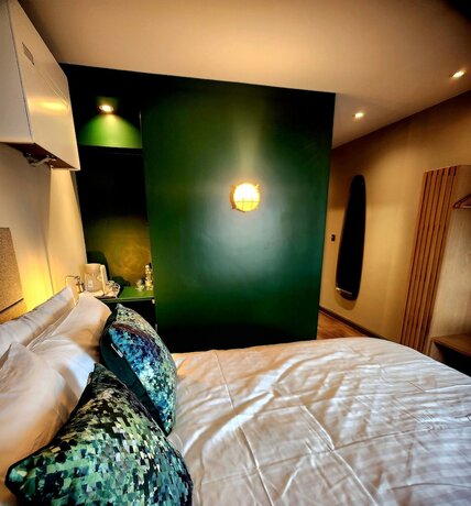 Imagen de la habitación del Hotel Pinnacle Suites, Cowes. Foto 16