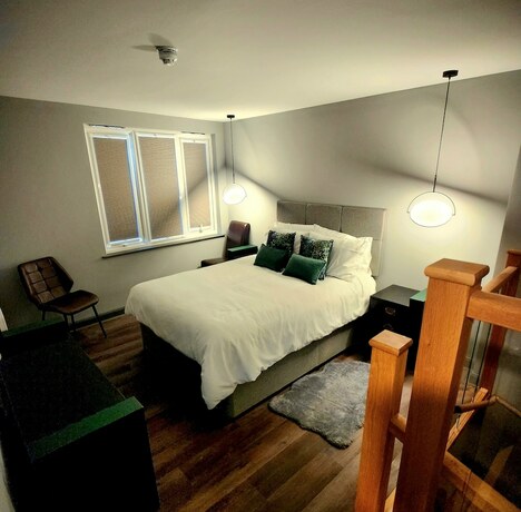 Imagen general del Hotel Pinnacle Suites, Cowes. Foto 1