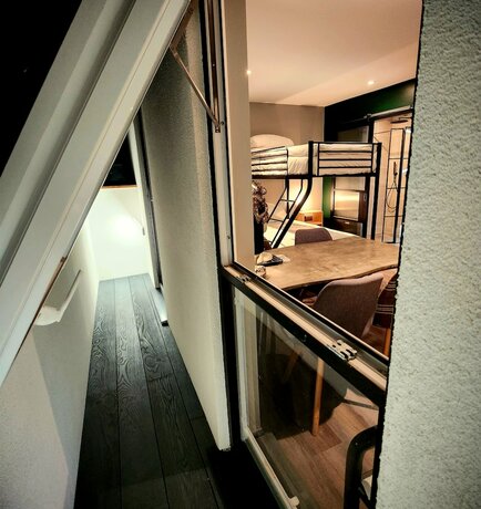Imagen general del Hotel Pinnacle Suites, Cowes. Foto 4