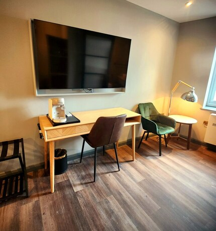 Imagen general del Hotel Pinnacle Suites, Cowes. Foto 10