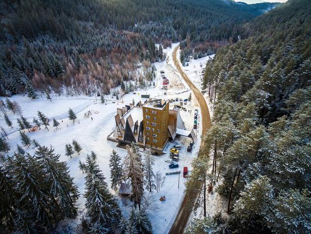 Imagen de los exteriores del Hotel Pino Nature , Bw Premier Collection. Foto 10