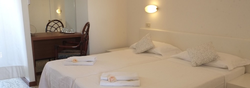 Imagen de la habitación del Hotel Pinocchio. Foto 3