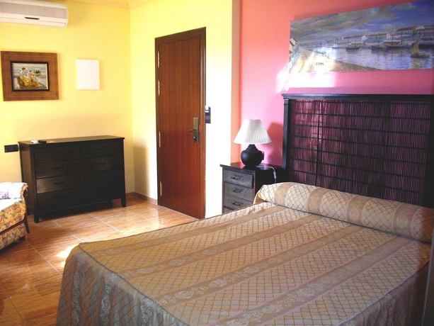 Imagen de la habitación del Hotel Pinomar, Puerto de Santa María. Foto 4