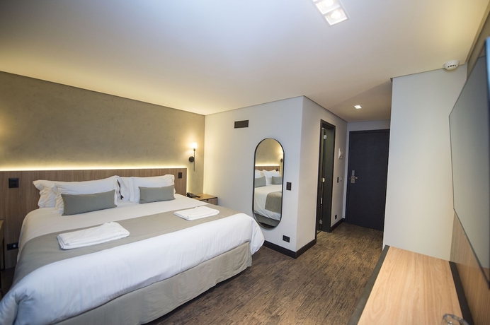 Imagen de la habitación del Hotel Pinot. Foto 3