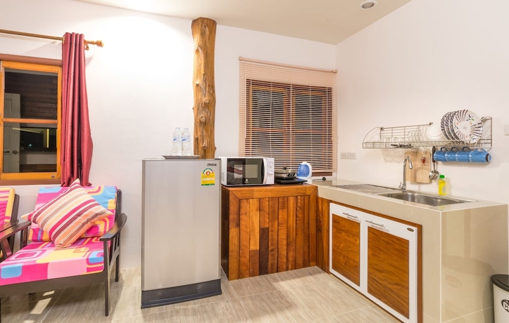 Imagen de la habitación del Hotel Pinthong Aonang Villa. Foto 7