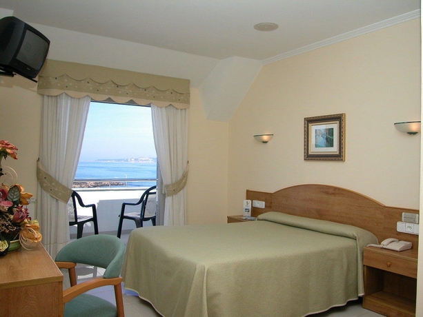 Imagen de la habitación del Hotel Piñeiro. Foto 6