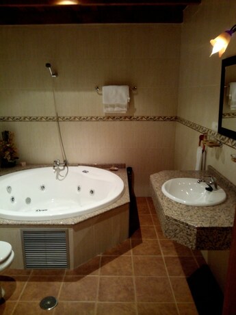 Imagen general del Hotel Pi&ntilde;era. Foto 10
