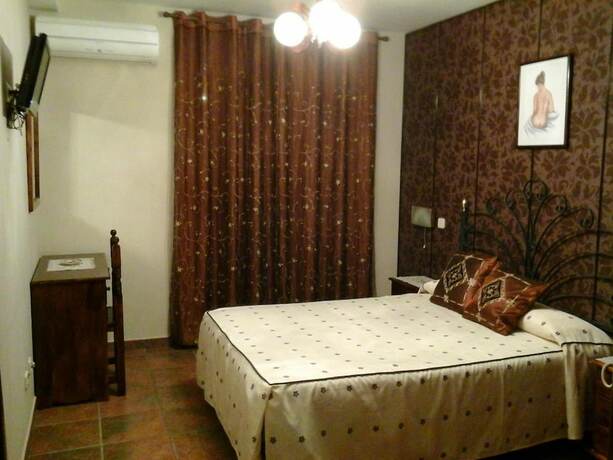 Imagen general del Hotel Pi&ntilde;era. Foto 12