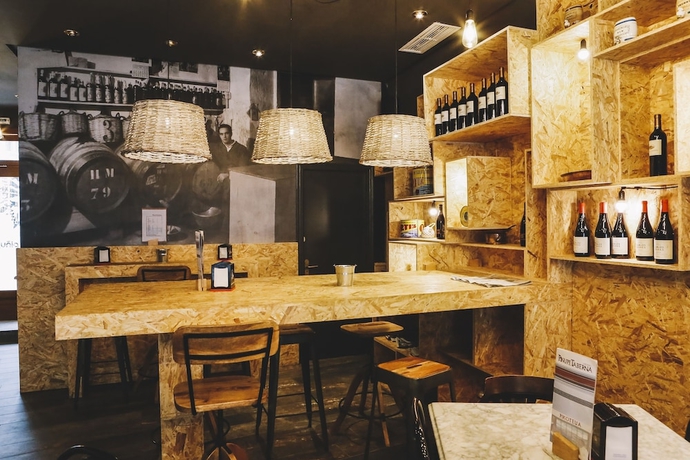 Imagen del bar/restaurante del Hotel Piñupe. Foto 10