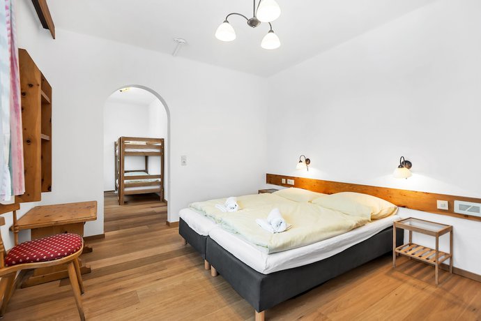 Imagen de la habitación del Hotel Pinzgauerhof by Skinetworks. Foto 3