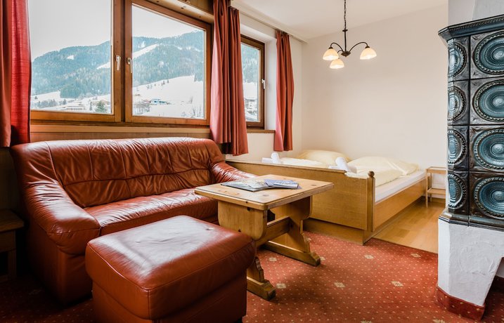 Imagen de la habitación del Hotel Pinzgauerhof by Skinetworks. Foto 17