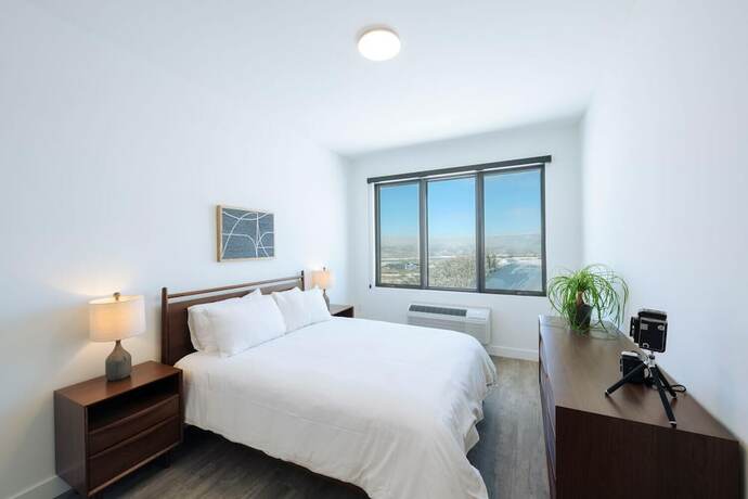 Imagen de la habitación del Hotel Pioche Village. Foto 19