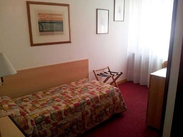 Imagen de la habitación del Hotel Piol. Foto 4