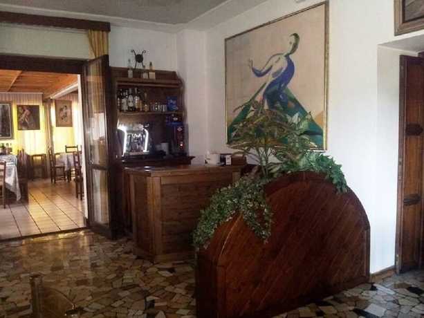 Imagen de los interiores del Hotel Piol. Foto 9