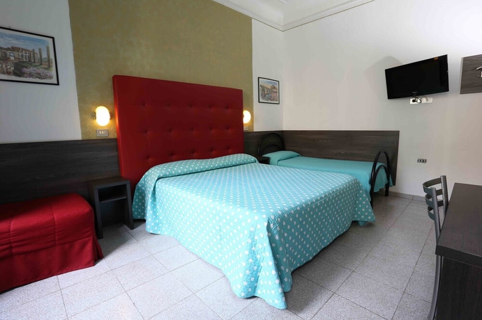 Imagen de la habitación del Hotel Piola. Foto 15