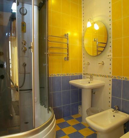 Imagen de la habitación del Hotel Pioner. Foto 7