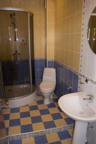 Imagen de la habitación del Hotel Pioner. Foto 16