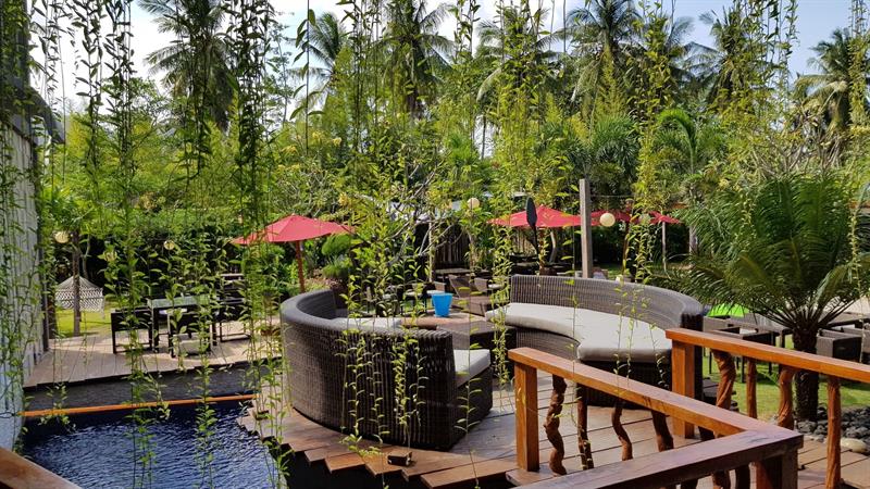 Imagen de los exteriores del Hotel Pipe Dream Villas Resort. Foto 14