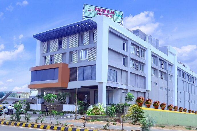 Imagen general del Hotel Pipul Padmaja Premium and Convention. Foto 8