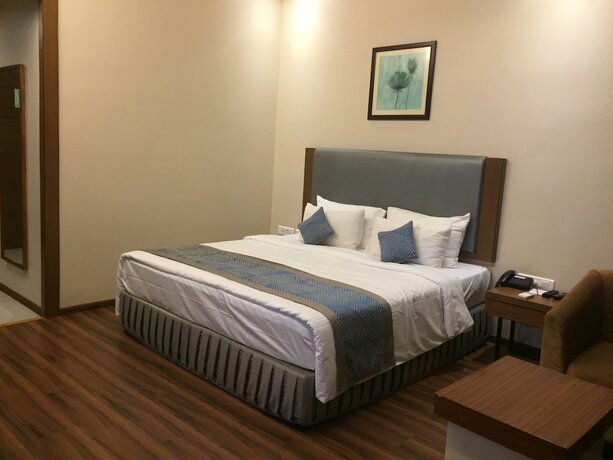 Imagen general del Hotel Pipul Padmaja Premium and Convention. Foto 12