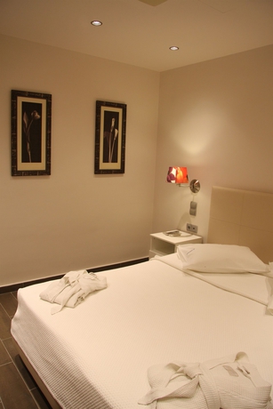 Imagen de la habitación del Hotel Piraeus City. Foto 8