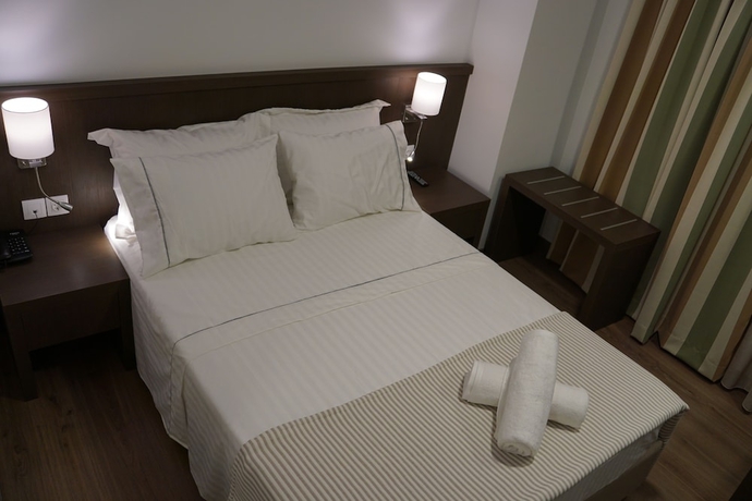 Imagen de la habitación del Hotel Piraeus Port. Foto 6