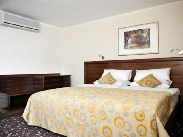 Imagen general del Hotel Piramida. Foto 1