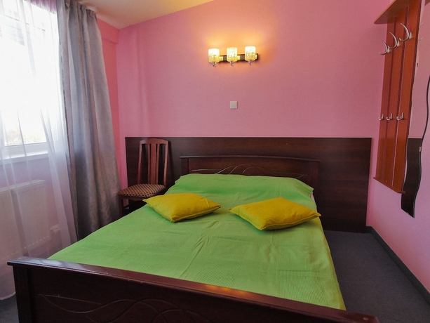 Imagen de la habitación del Hotel Piramida, Kolpino. Foto 4
