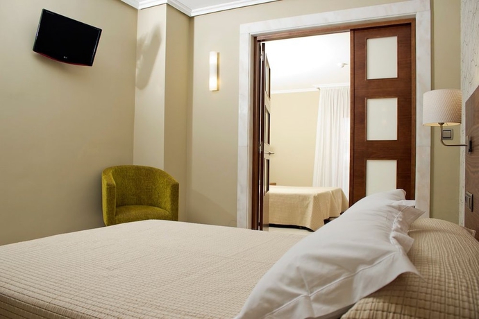 Imagen de la habitación del Hotel Piramide. Foto 3