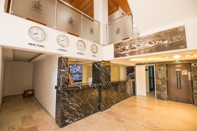 Imagen de los interiores del Hotel Pirat. Foto 13
