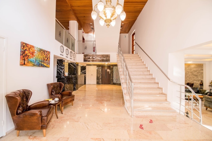 Imagen de los interiores del Hotel Pirat. Foto 16