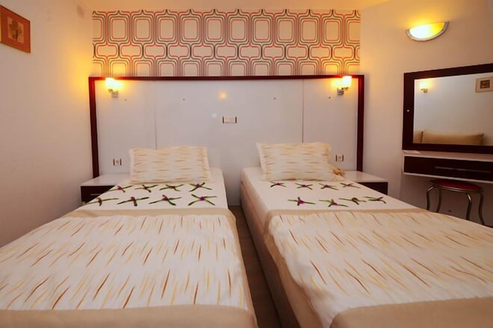 Imagen de la habitación del Hotel Pirat. Foto 4