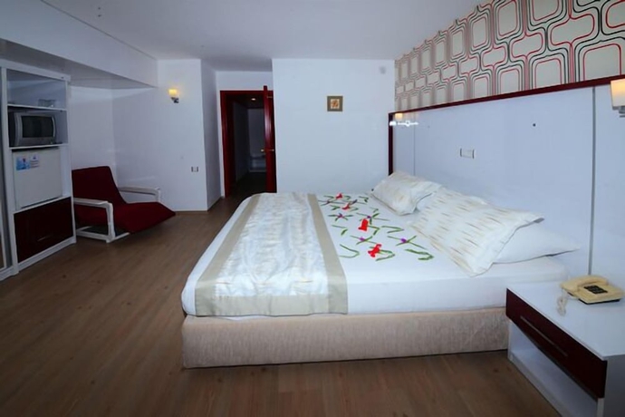 Imagen de la habitación del Hotel Pirat. Foto 7