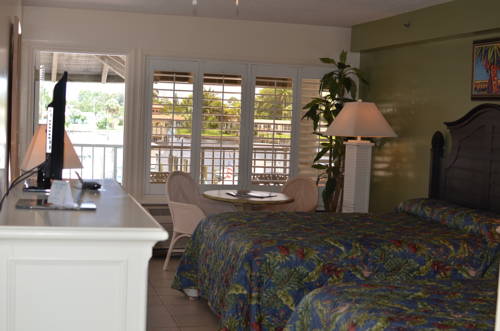 Imagen de la habitación del Hotel Pirate's Cove Resort and Marina. Foto 4