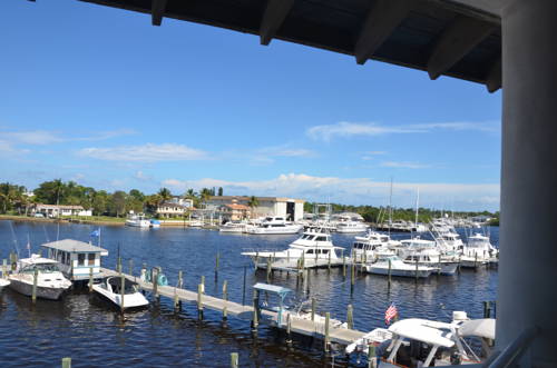 Imagen de la habitación del Hotel Pirate's Cove Resort and Marina. Foto 11