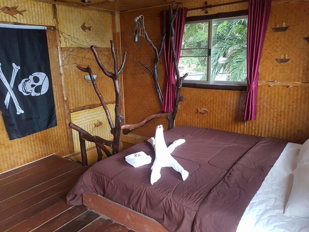 Imagen de la habitación del Hotel Pirate's Paradise Adventure Resort. Foto 18