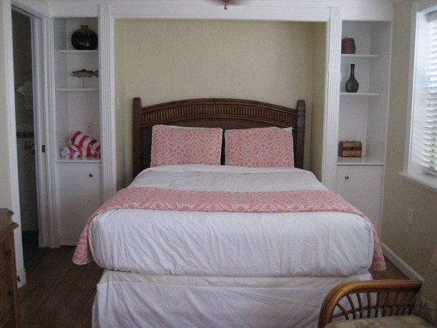Imagen de la habitación del Hotel Pirate's Pointe Fishing Resort. Foto 9