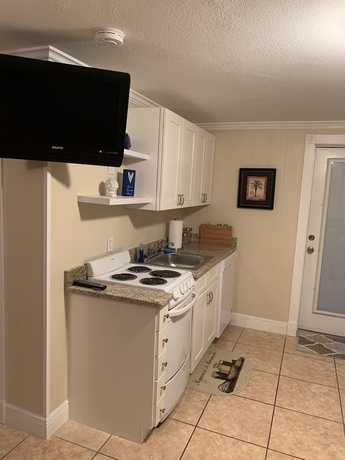 Imagen de la habitación del Hotel Pirate's Pointe Fishing Resort. Foto 18