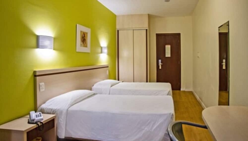 Imagen de la habitación del Hotel Pires. Foto 8