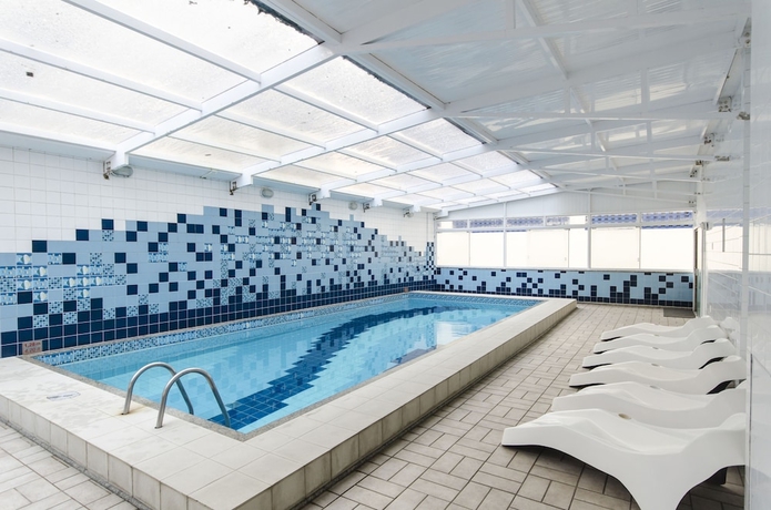 Imagen de la piscina del Hotel Pires. Foto 18