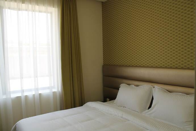 Imagen de la habitación del Hotel Pirimze Plaza. Foto 15