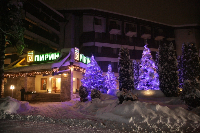 Imagen de los exteriores del Hotel Pirin. Foto 5
