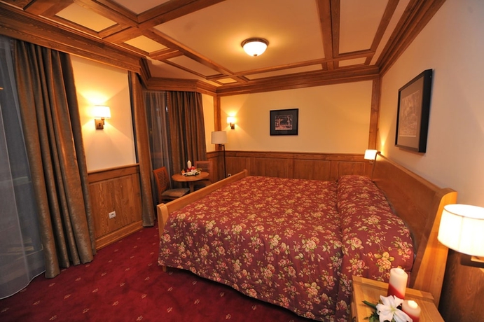 Imagen de la habitación del Hotel Pirin Golf and Spa. Foto 11